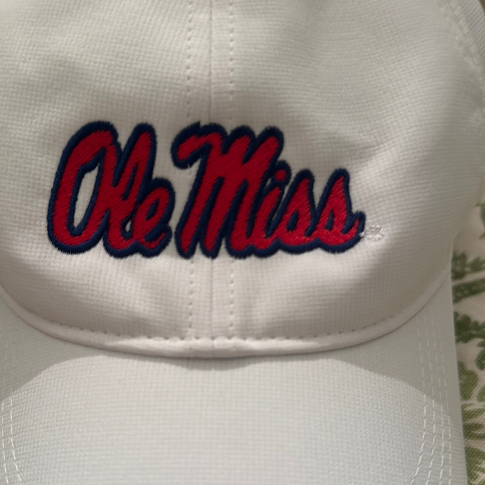 Nike White and Red embroidered Ole Miss hat - Picture 2 of 4